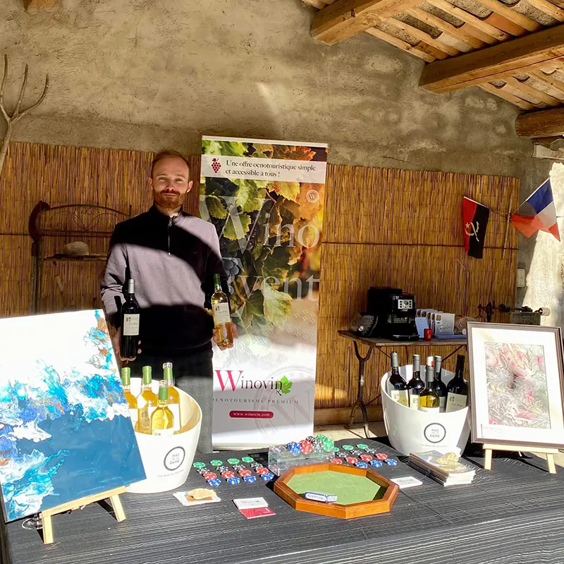 Pierre, cofondateur de Winovin, expert en œnologie natif d'Avignon